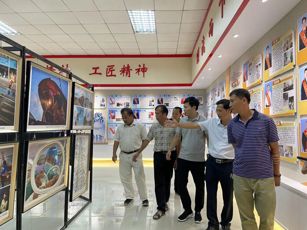 全市職工攝影展開幕，每一張都是超然大片